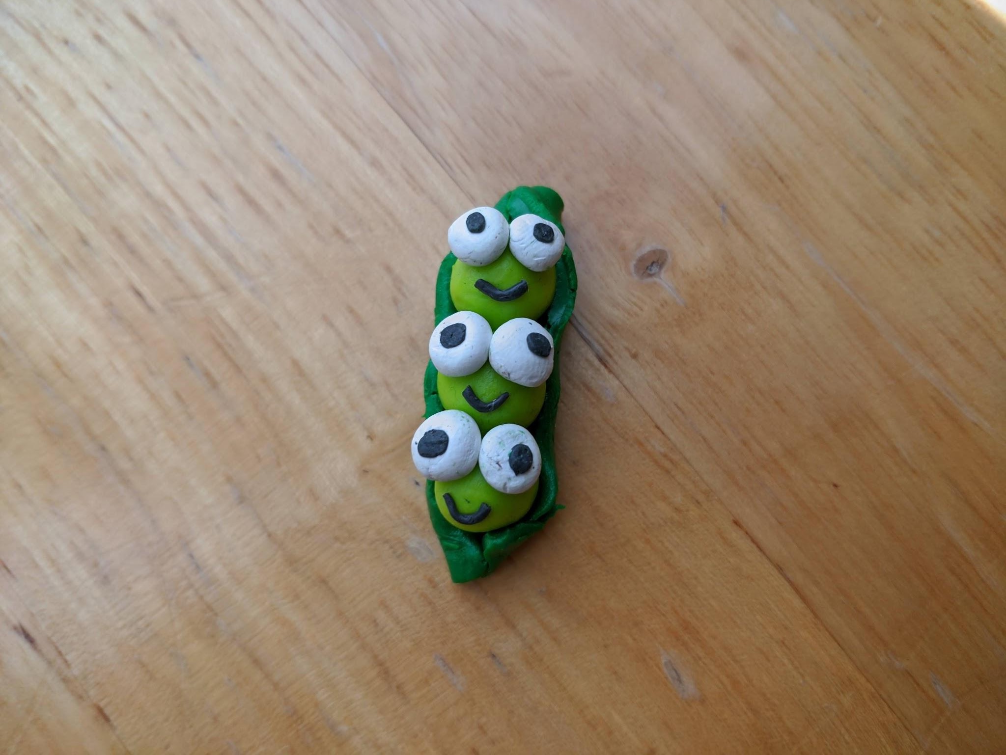 Smiling Peas in a Pod